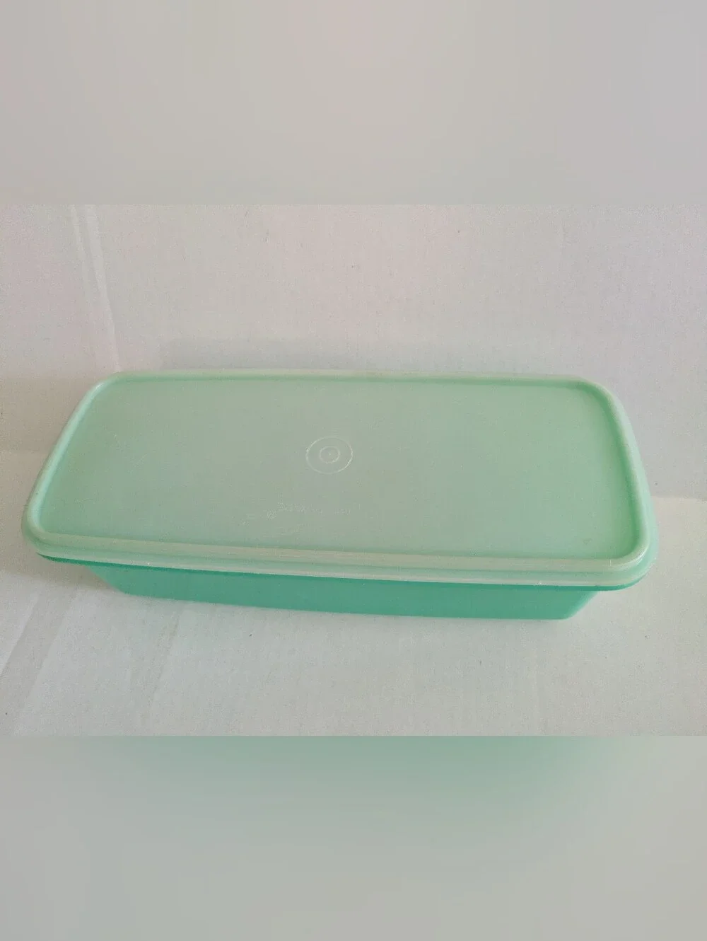 Vintage Tupperware Green Celery Bread Keeper